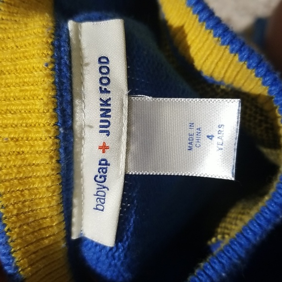 Marvel and DC Baby Gap + Junk Food Sweater bundle, Size 4 - Picture 3 of 8